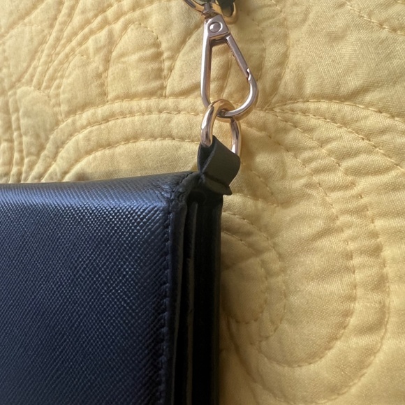 Authentic Prada wallet on adjustable crossbody strap - Picture 12 of 16